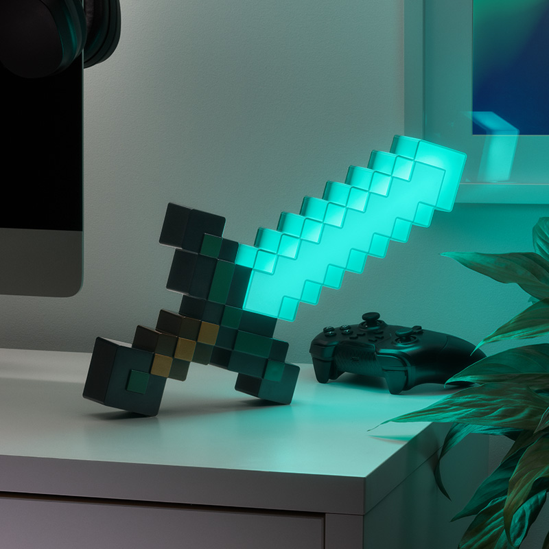 Diamond Sword Light, Minecraft